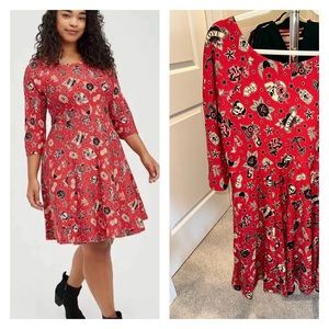 Torrid Mini Studio Luxe Ponte Babydoll Dress. Red Tattoo Print. NWOT. Size 2.